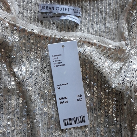 Flowy Crop Top - Picture 3 of 4